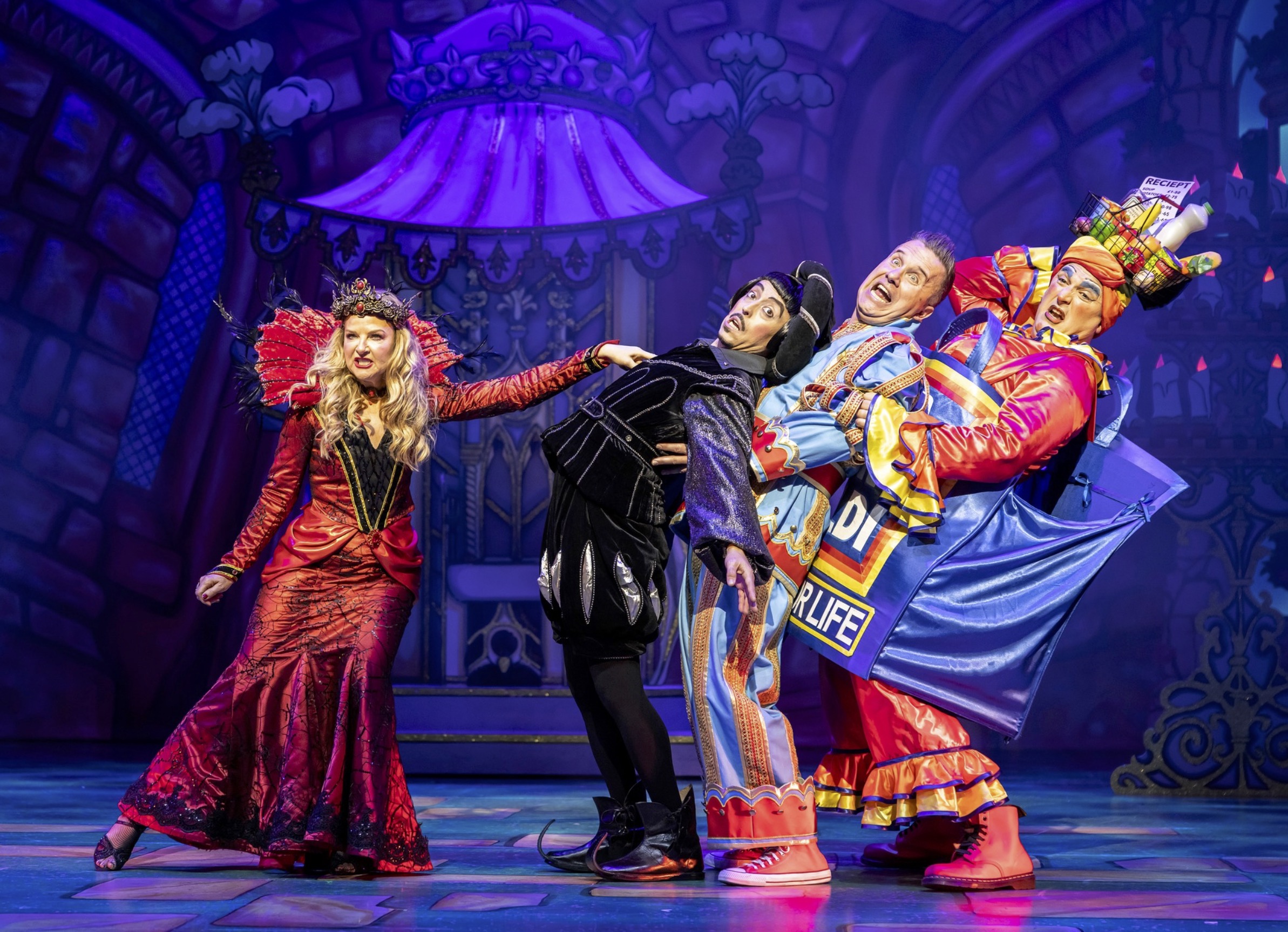 Review: Snow White & The Seven Dwarfs – Marlowe Theatre, Canterbury