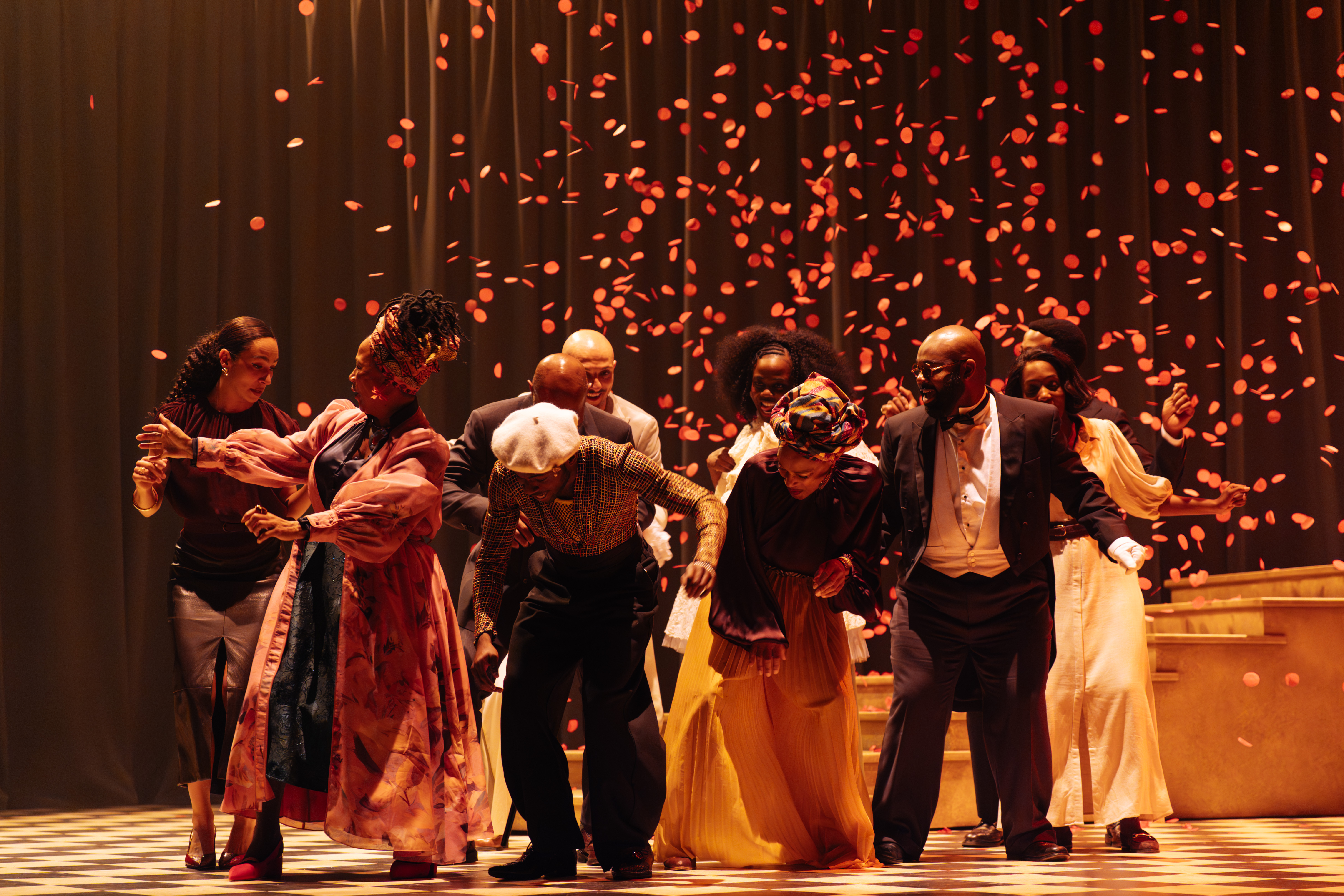 Review: An Ideal Husband – Lyric Hammersmith, London