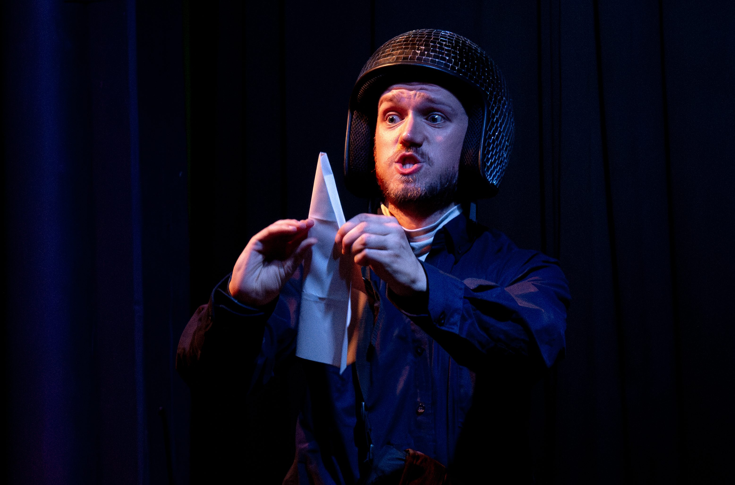 'Five From The Fringe' Interview: Devon Loves Me! on 'Time Travelling Postman'